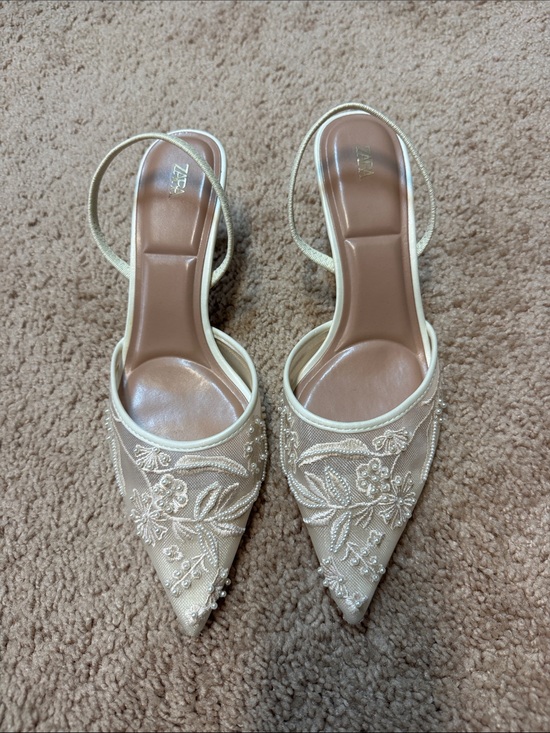 Zara Shoes - Zara Embroidered lace and beaded Pointed Toe Slingback Heels - Cream